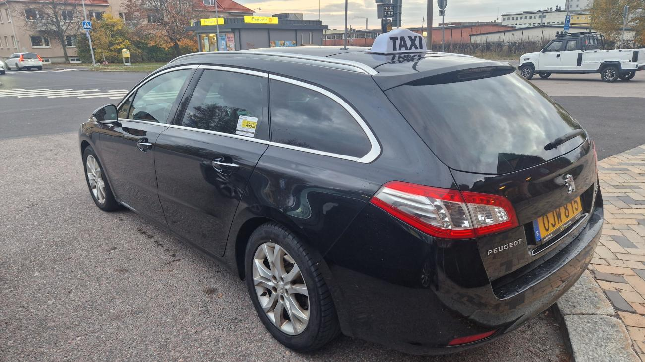 MS Taxitjänst miljöbil